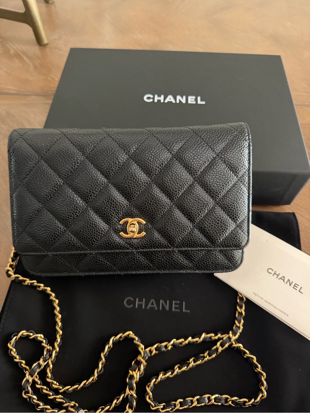 CHANEL caviar turnlock wallet on chain - Picture 2 of 8